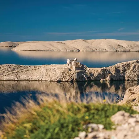 Apartamento In With House Sea View Povljana